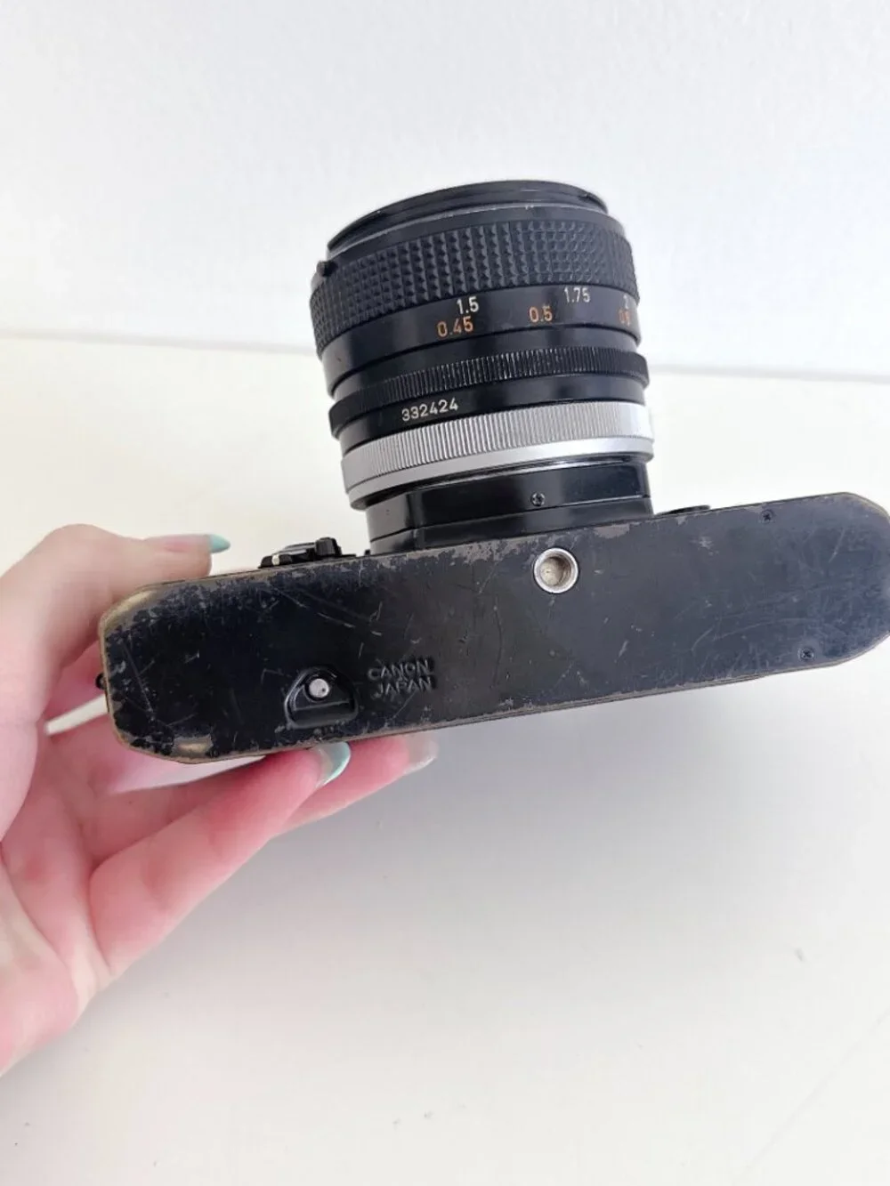 VTG BLACK CANON FTB QL 35MM FILM SLR CAMERA WITH CANON LENS FD 50MM JAPAN
